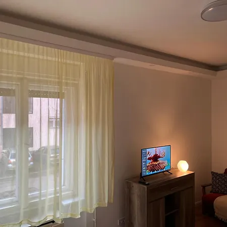 City Green Little Flat Apartment Budapest